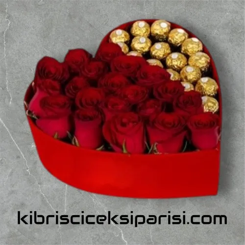 Kalpte 21 Kırmızı Gül ve 21 Çikolata